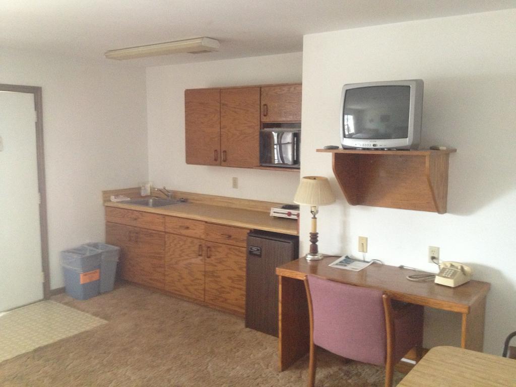 Cool City Motel Two Rivers 外观 照片